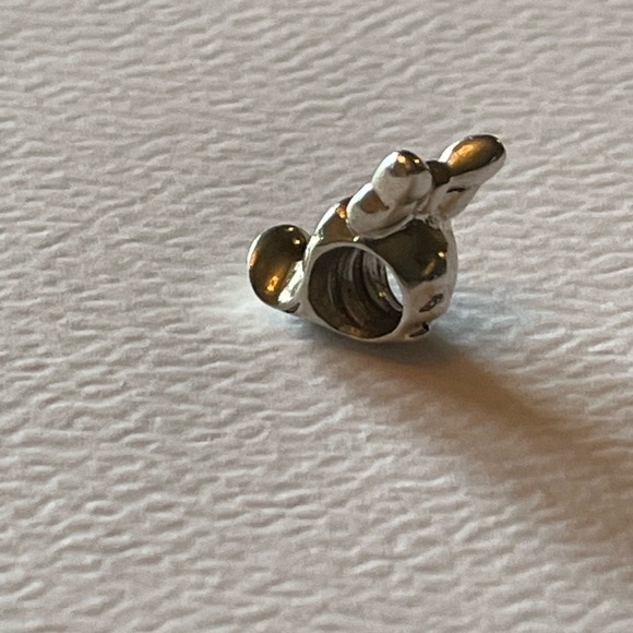 Authentic Chamilia Daisy Duck charm; hard to find - Picture 2 of 6
